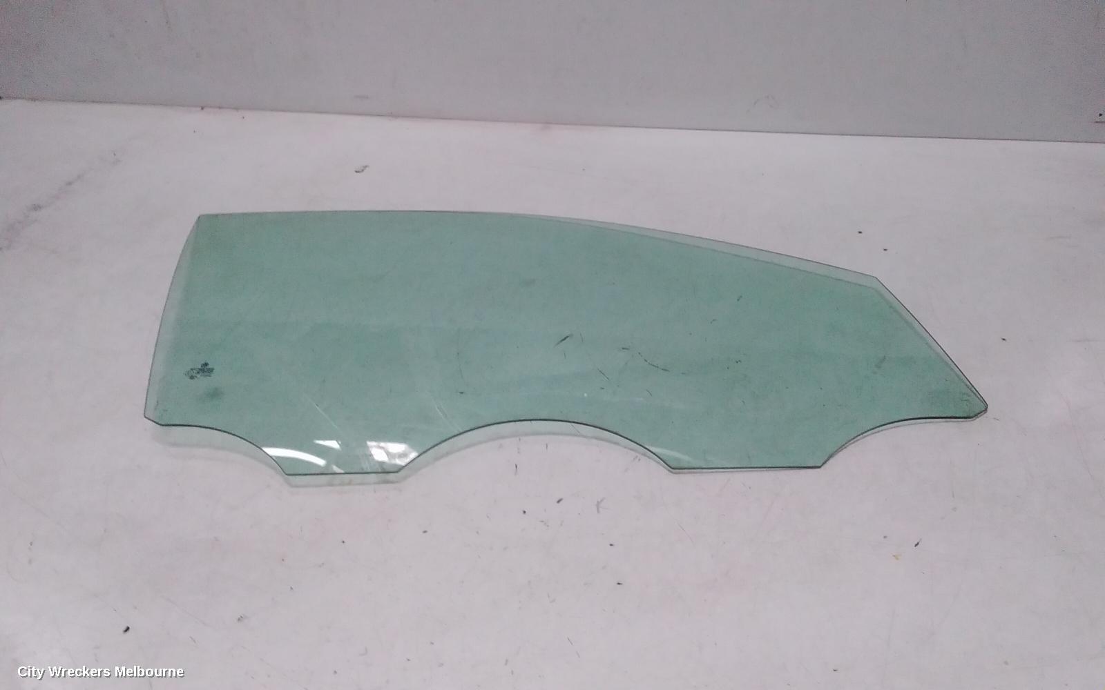 VOLKSWAGEN POLO RIGHT FRONT DOOR WINDOW, 9N, 5DR, 07/2002 - 04/2010