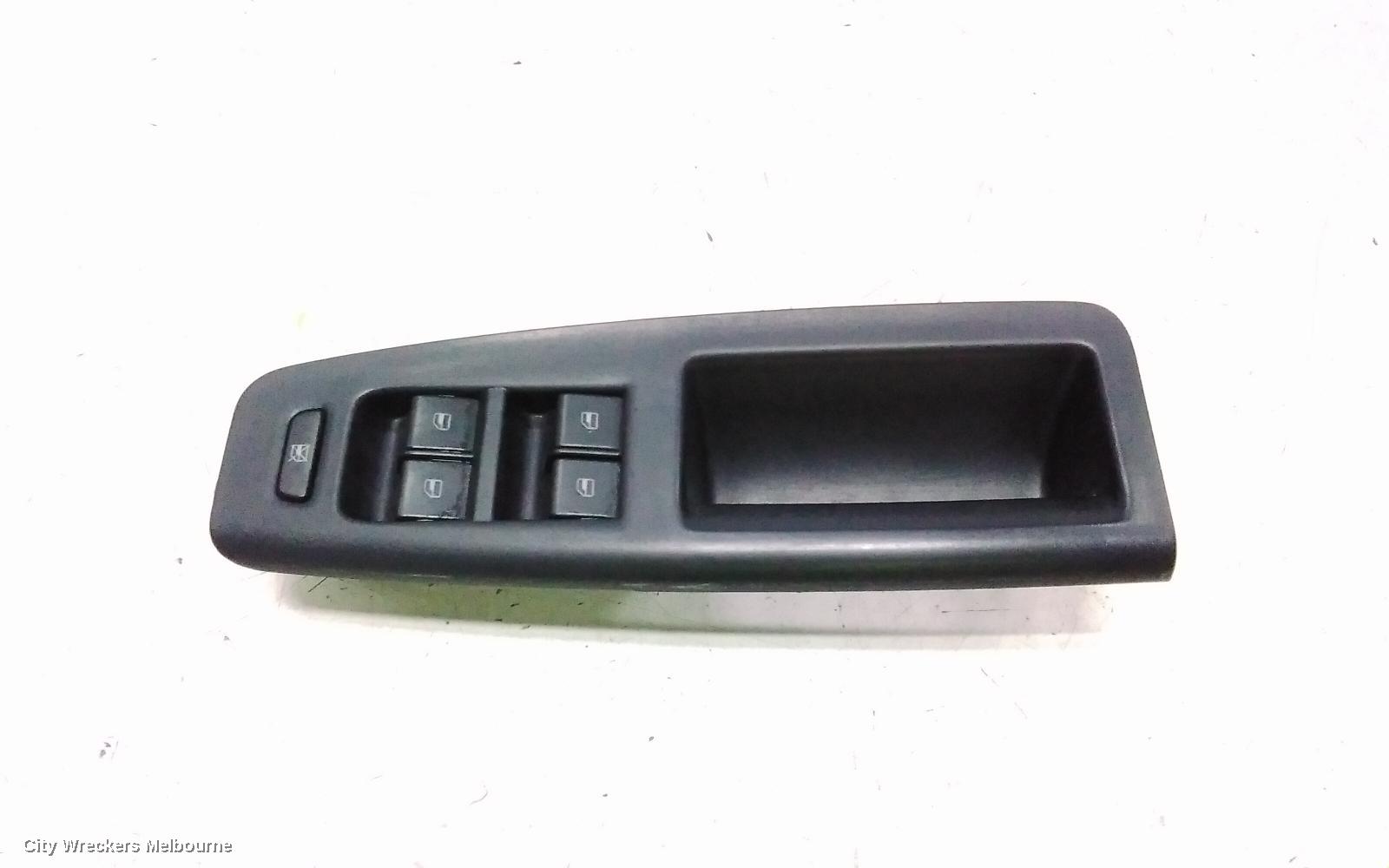 VOLKSWAGEN POLO PWR DR WIND SWITCH, RH FRONT (MASTERSWITCH), 5DR, 9N, 07/2002 - 04/2010