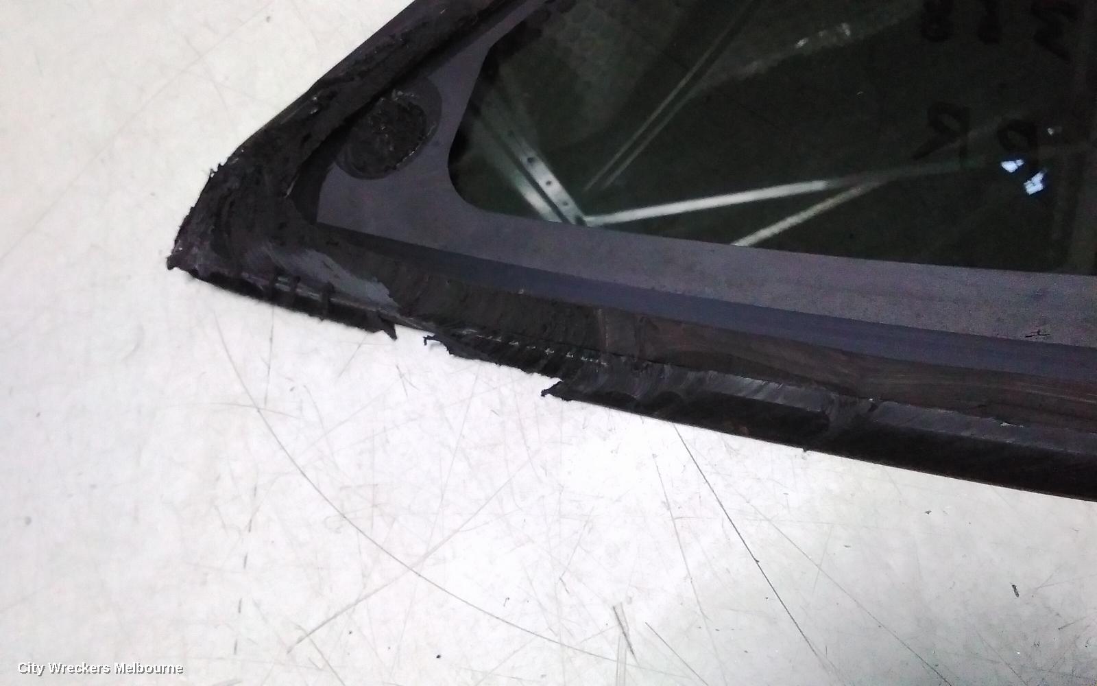 FIAT FREEMONT RIGHT REAR SIDE GLASS, JF, 04/2013 - 01/2017