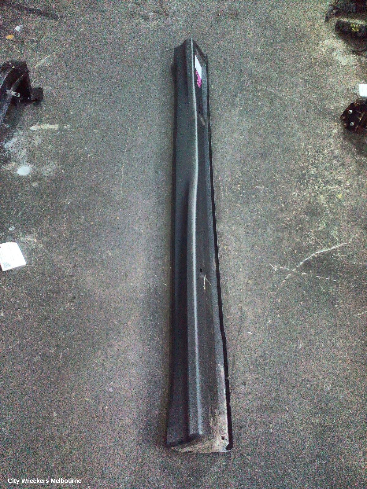 MITSUBISHI ASX SIDE STEP/SKIRT, LH SIDE, BLACK, XD, 08/2019 - 12/2024