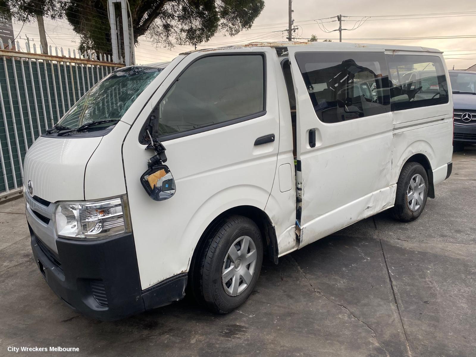 TOYOTA HIACE REAR BUMPER, TRH/KDH, FILLER PANEL (RH SIDE), 03/2005 - 04/2019