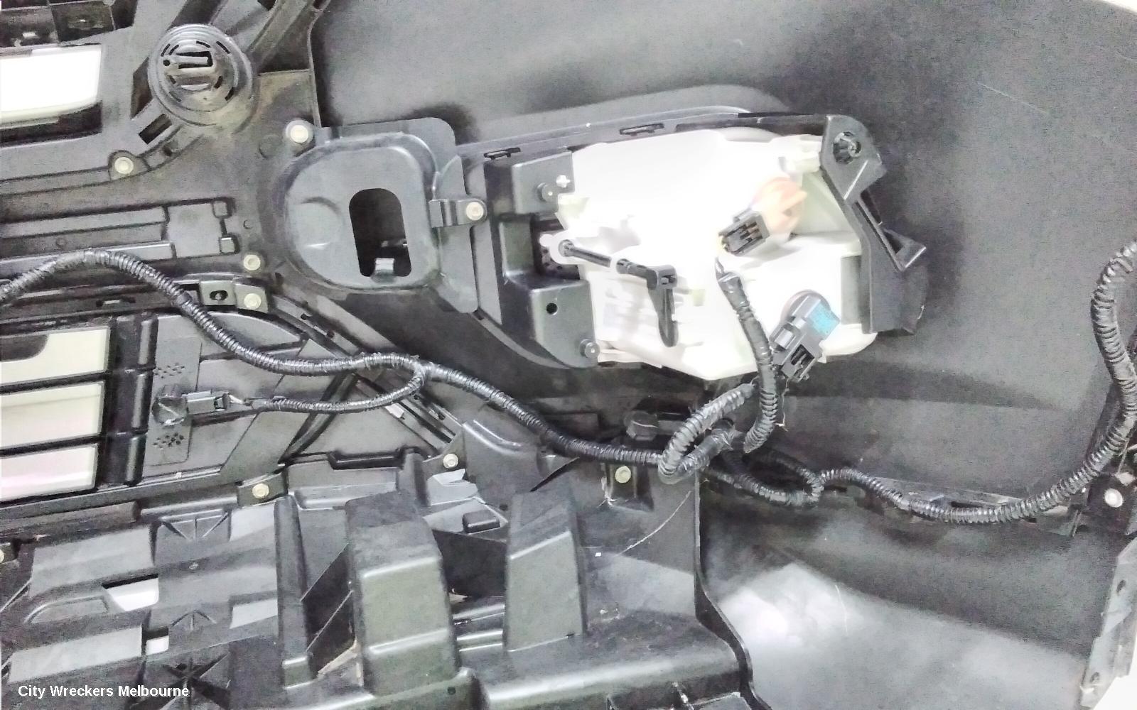 FORD ESCAPE FRONT BUMPER, ZG, TITANIUM, W/ PARK SENSORS & H/LAMP WASHERS TYPE, 09/2016 - 05/2020