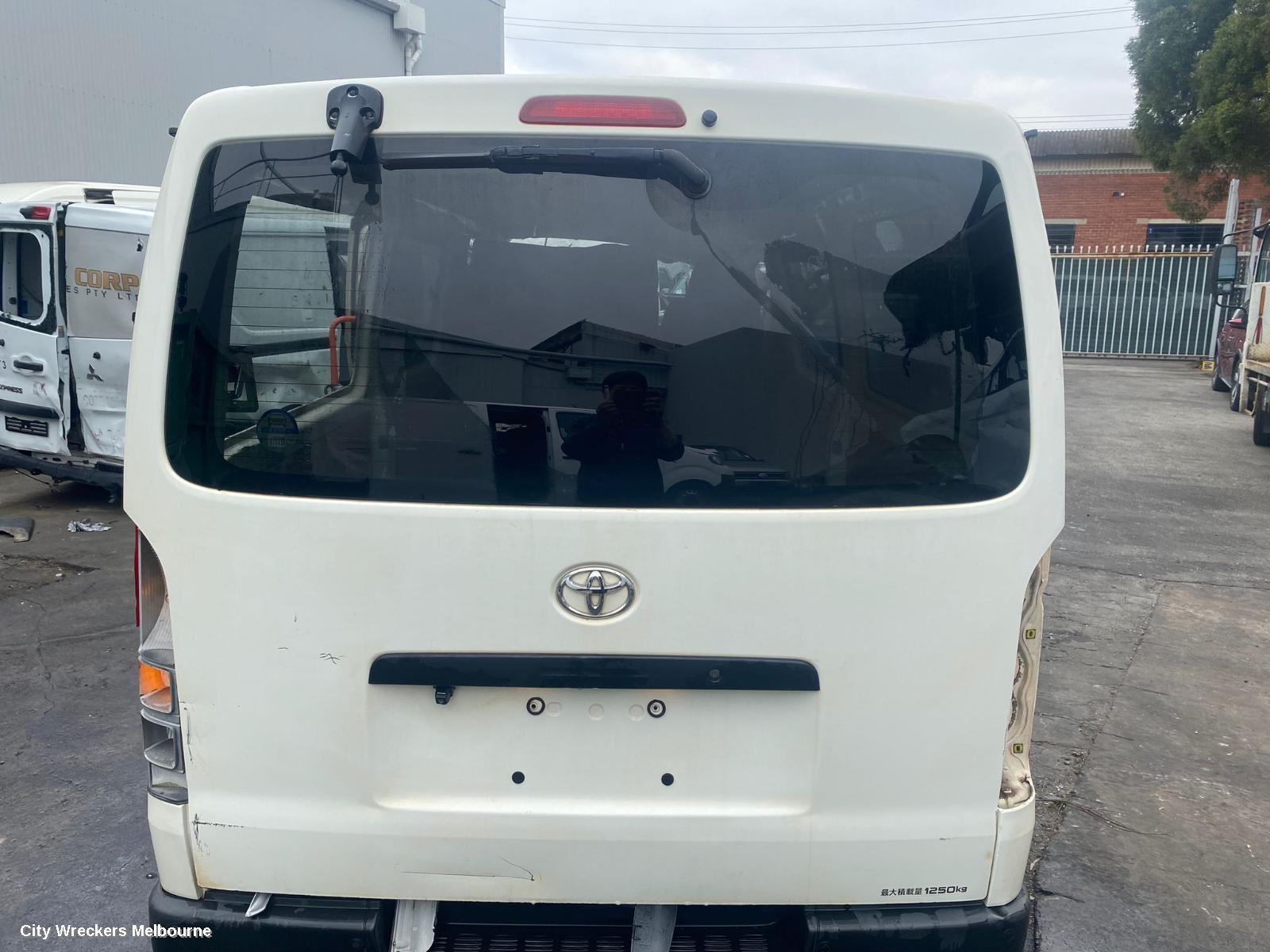 TOYOTA HIACE A/C CONDENSER, TRH/KDH, 03/2005 - 04/2019