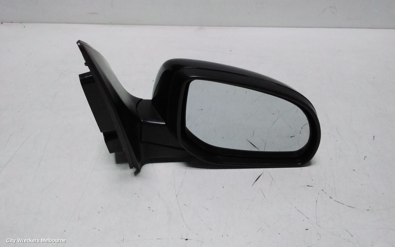 HYUNDAI I20 RIGHT DOOR MIRROR, PB, POWER FOLDING, NON FLASHER TYPE, 04/2010 - 12/2015