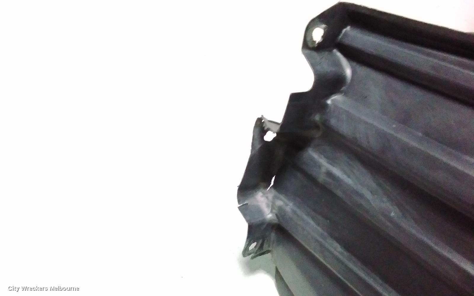 TOYOTA CAMRY LEFT GUARD, ACV40/AHV40, 06/2006 - 11/2011
