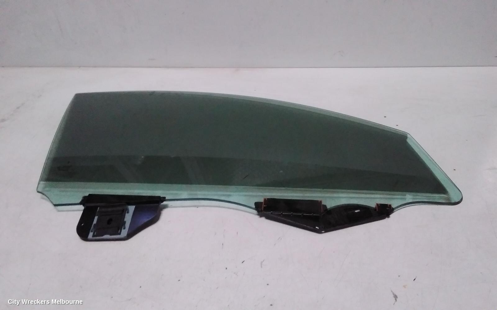 TESLA MODEL Y RIGHT FRONT DOOR WINDOW, 1ST GEN, 03/2022 - 02/2025