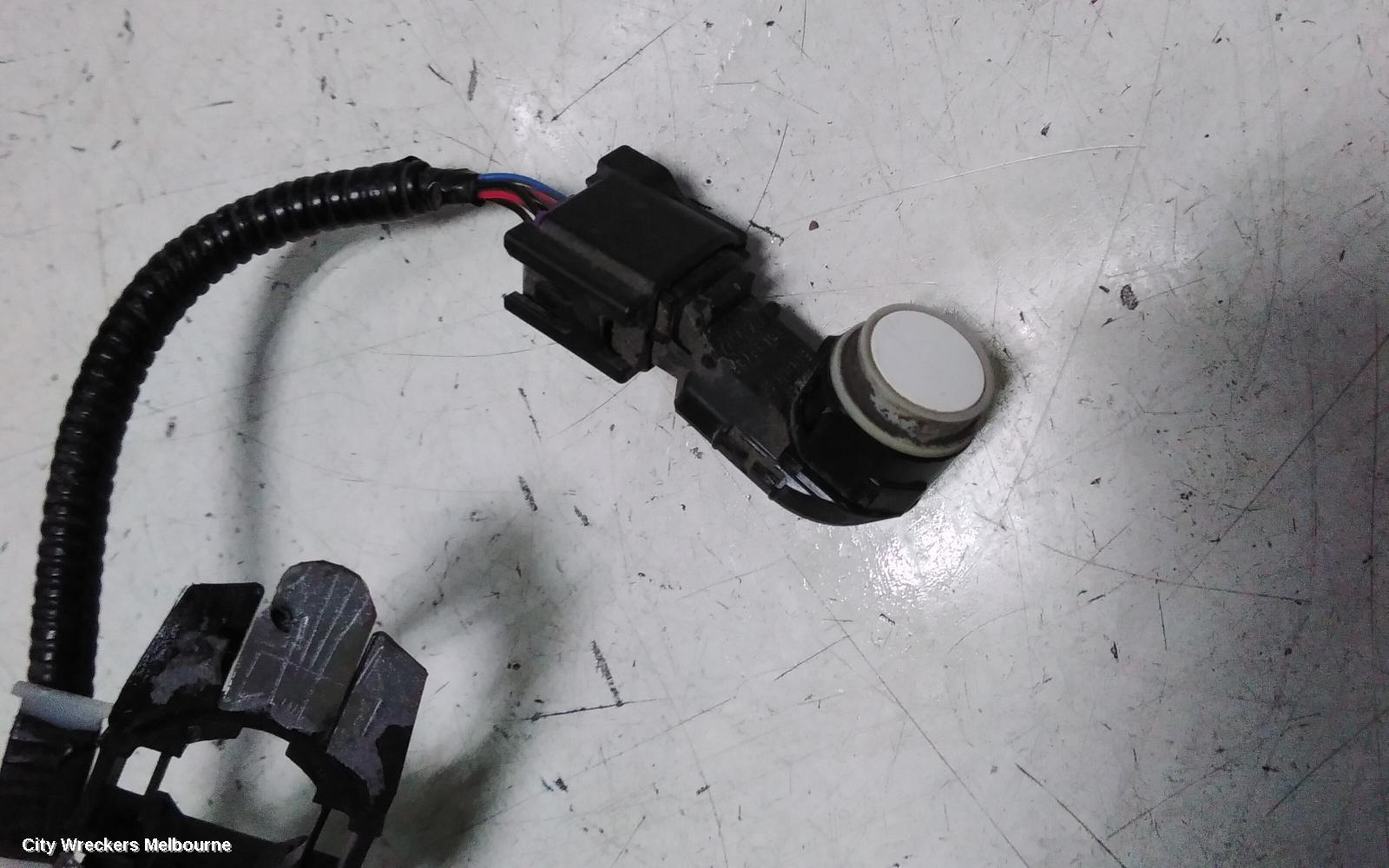 TOYOTA CAMRY, XV70, 09/2017 - 05/2024, REAR PARKING SENSOR : 146495