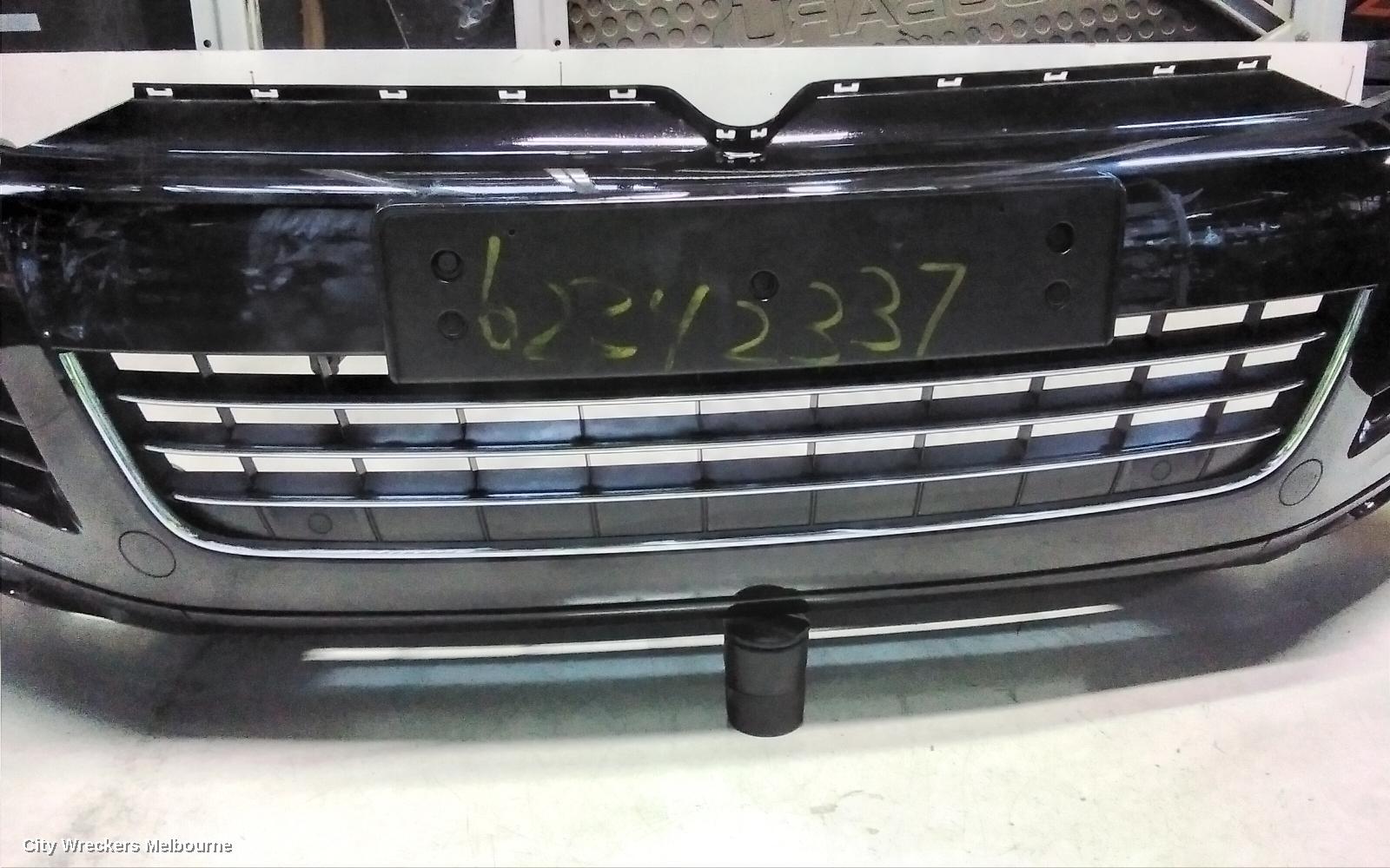 VOLKSWAGEN TOUAREG FRONT BUMPER, 7P, W/ PARK SENSOR TYPE, 12/2010 - 04/2018