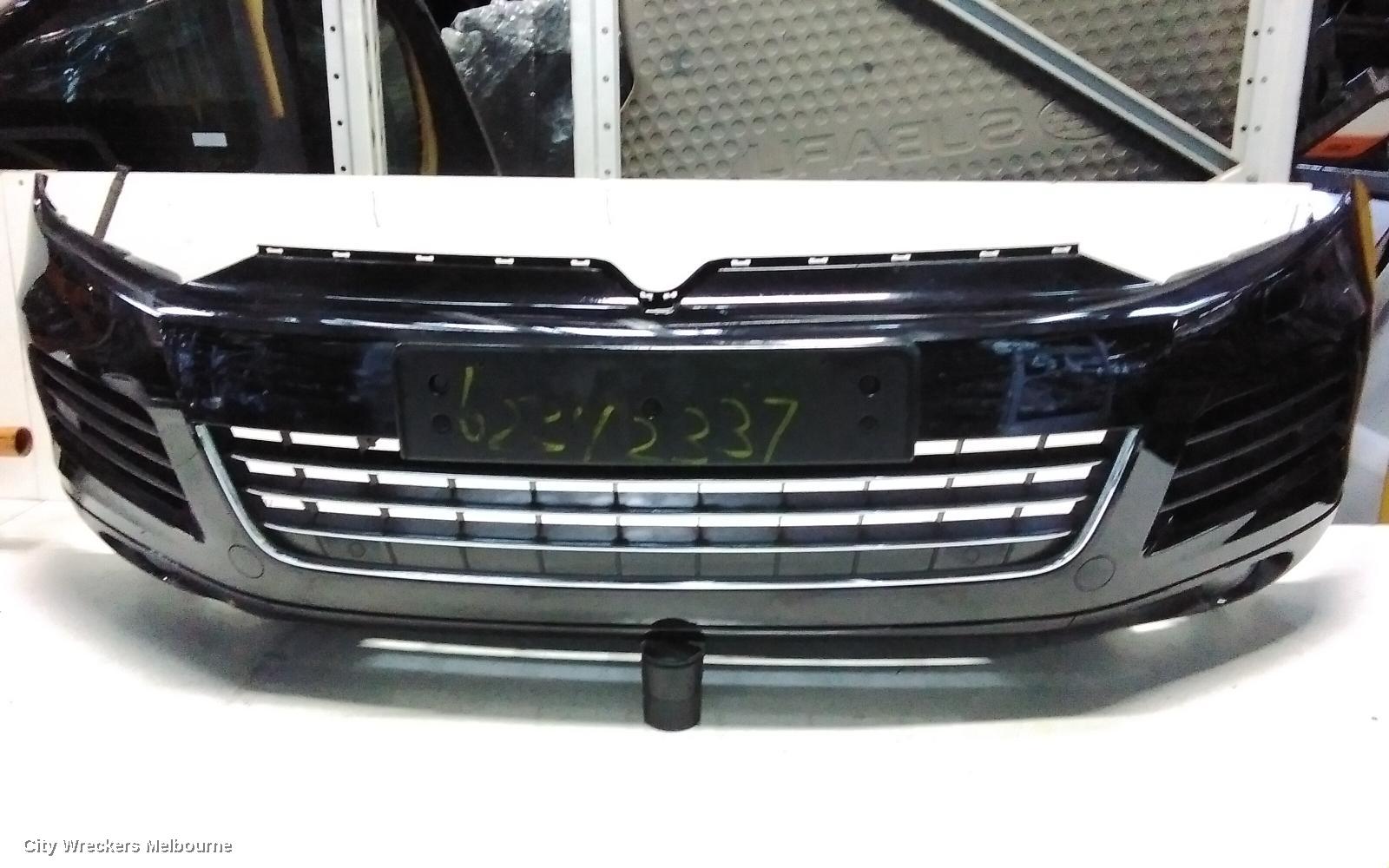 VOLKSWAGEN TOUAREG FRONT BUMPER, 7P, W/ PARK SENSOR TYPE, 12/2010 - 04/2018