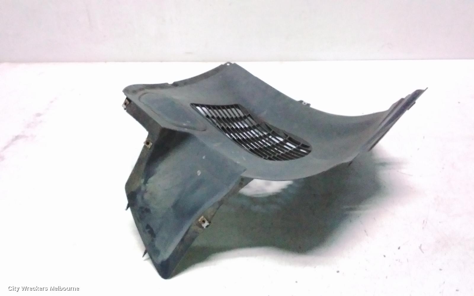 VOLKSWAGEN TOUAREG LEFT GUARD LINER, 7P, 12/2010 - 04/2018