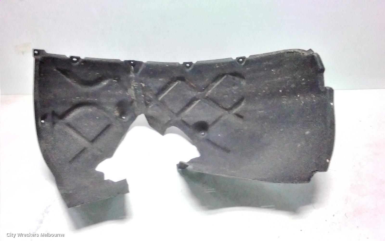 VOLKSWAGEN TOUAREG LEFT GUARD LINER, 7P, 12/2010 - 04/2018
