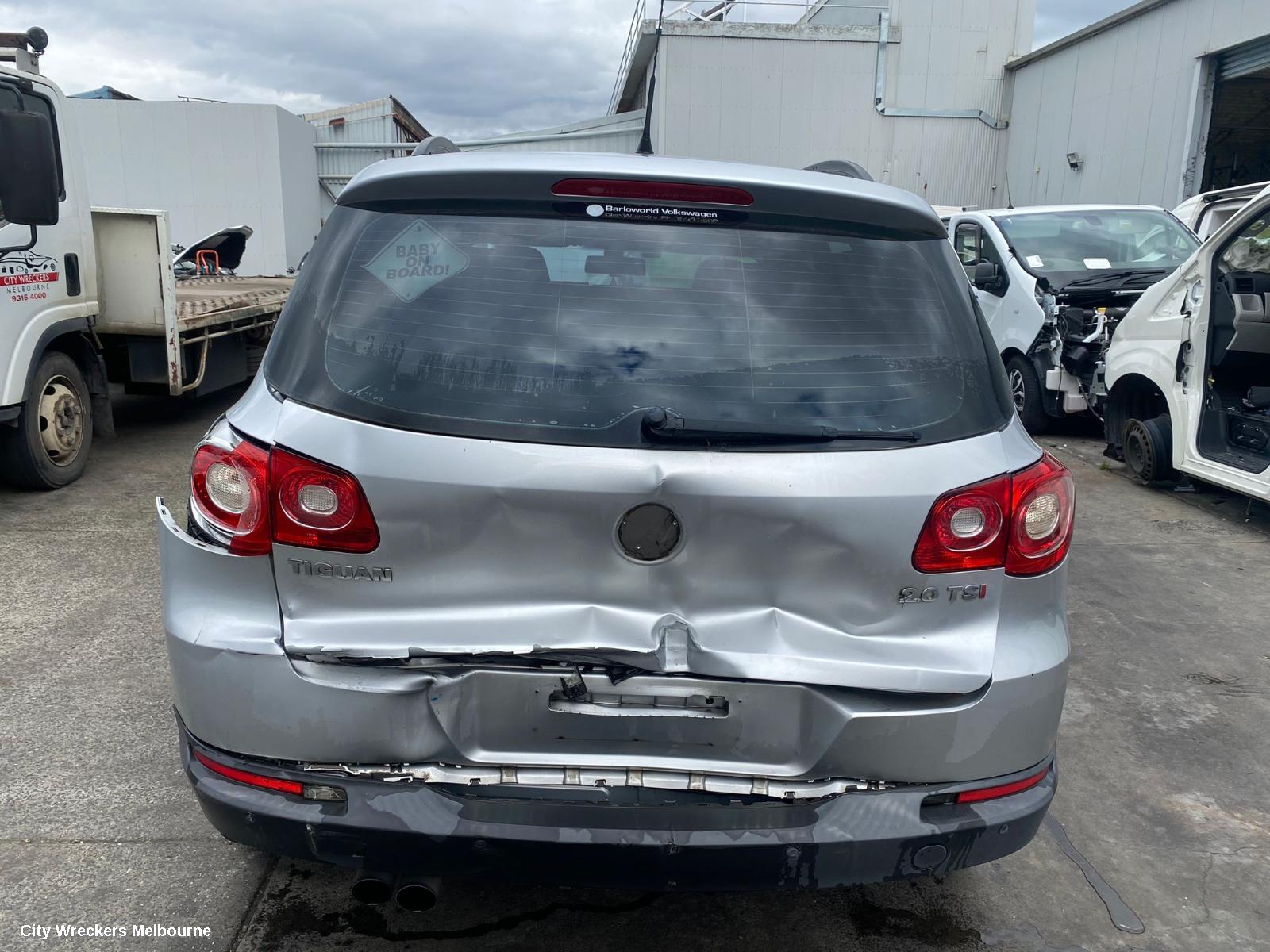 VOLKSWAGEN TIGUAN LEFT FRONT DOOR, 5N, 05/2008 - 08/2016