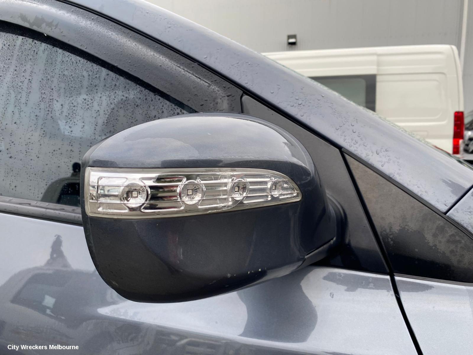 HYUNDAI IX35 RIGHT REAR DOOR, LM SERIES, NON MOULD TYPE, 11/2009 - 01/2016
