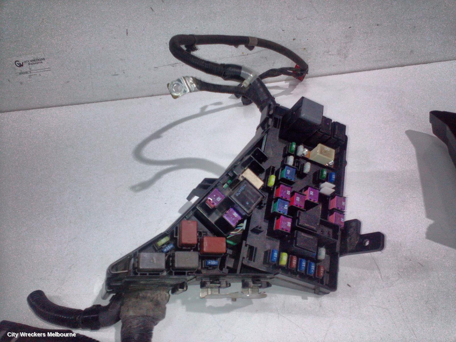 SUBARU LEVORG FUSE BOX, V1, ENGINE BAY, PETROL, 2.0, 05/2016 - 12/2020
