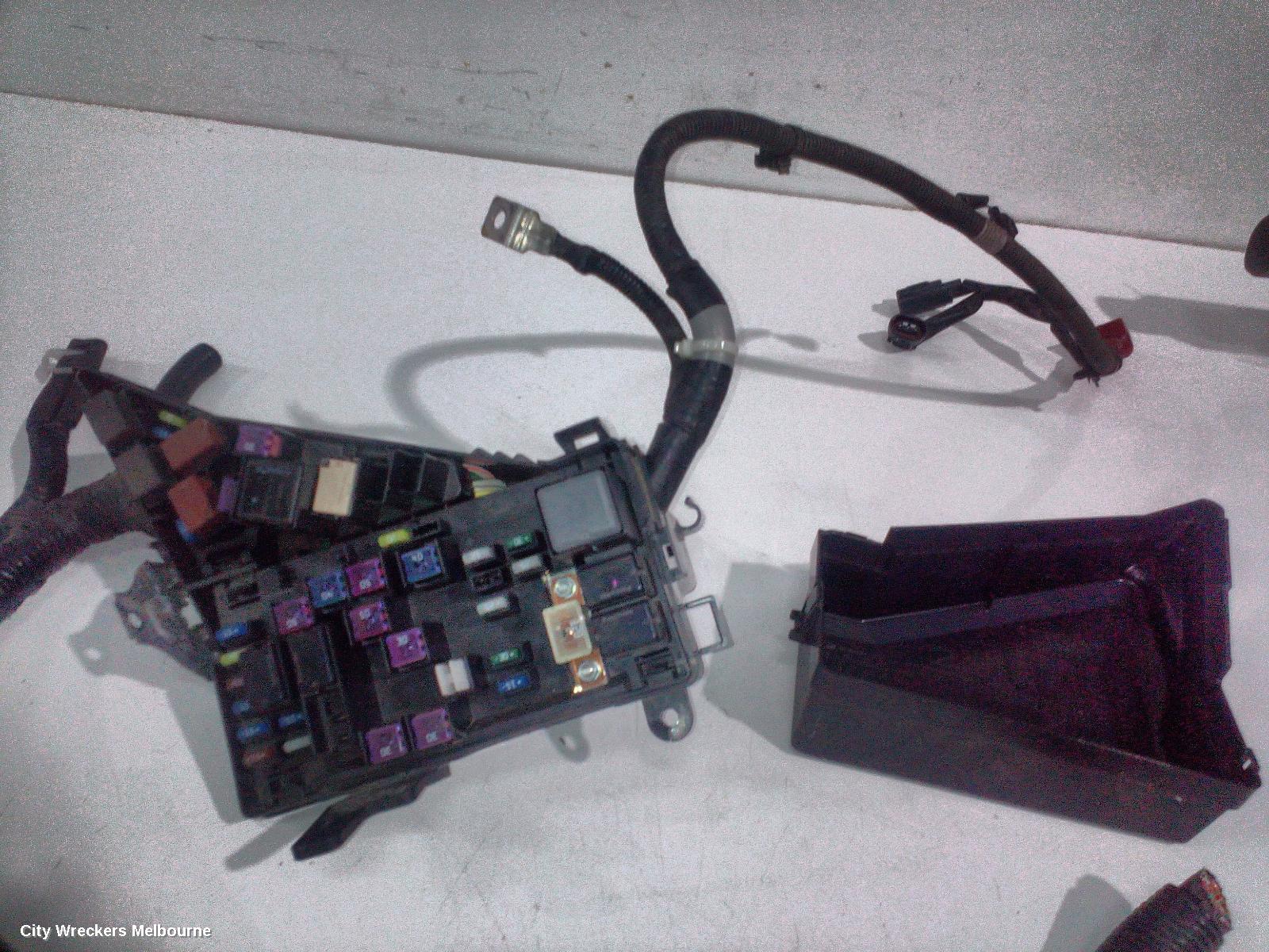 SUBARU LEVORG FUSE BOX, V1, ENGINE BAY, PETROL, 2.0, 05/2016 - 12/2020