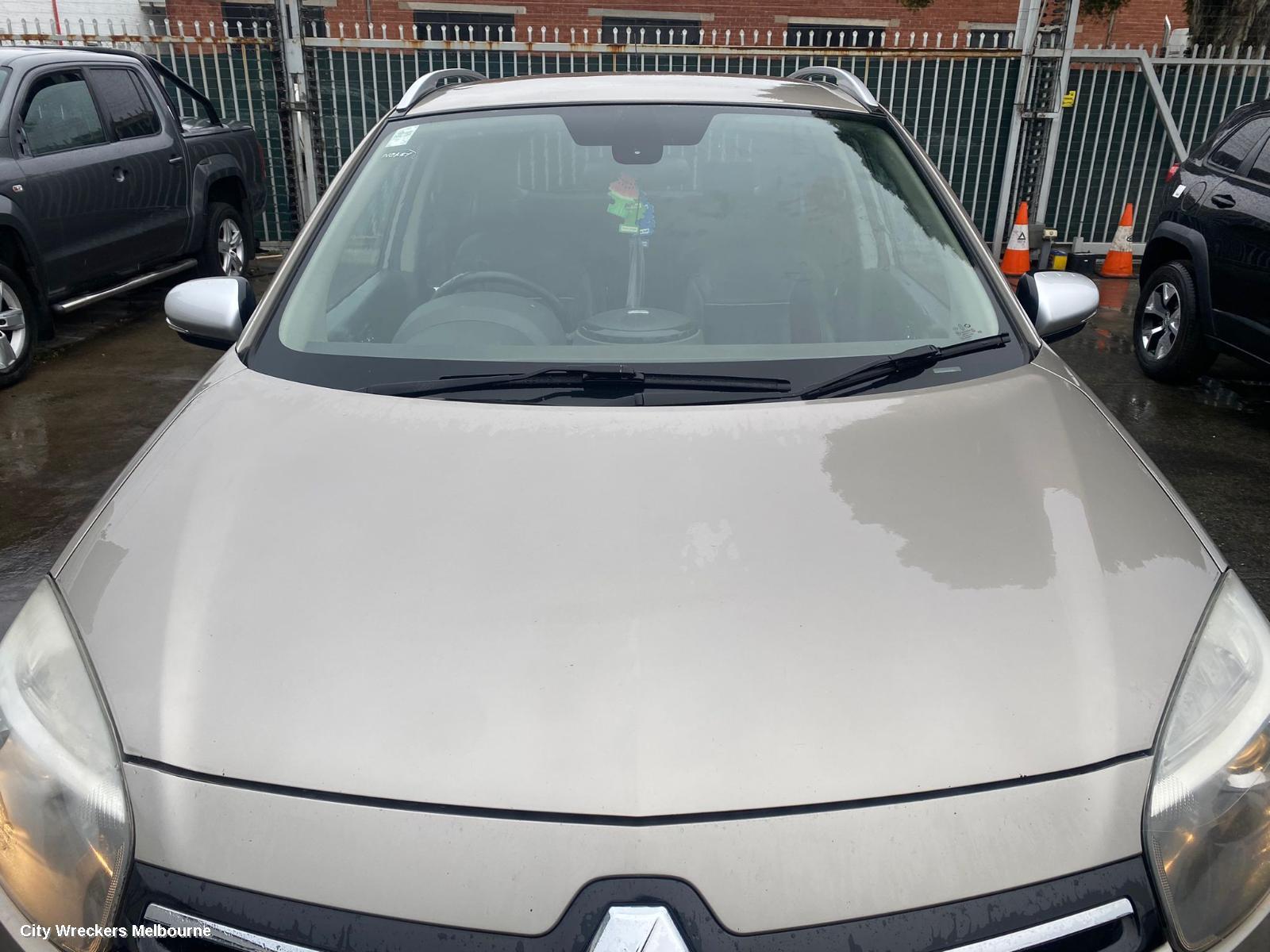 RENAULT KALEOS GRILLE, RADIATOR GRILLE, H45, 03/2013 - 04/2016