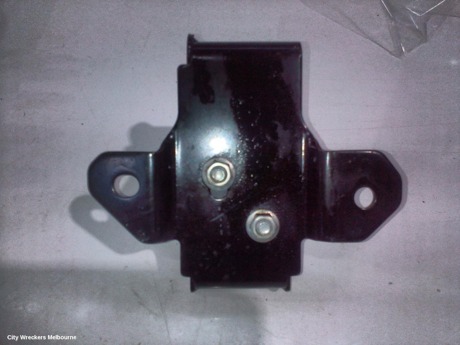 ISUZU DMAX MOUNT, RG, 07/2020 ONWARDS