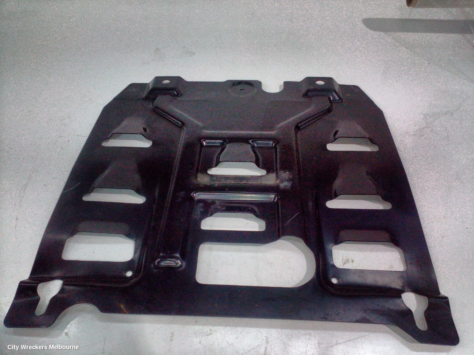 ISUZU DMAX LOWER ENGINE SPLASH TRAY, RG, MAIN ENGINE UNDERTRAY, 07/2020 ONWARDS