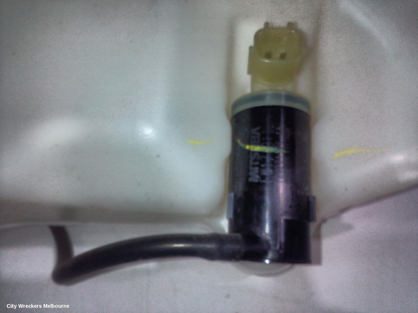 ISUZU DMAX WASHER BOTTLE, RG, 07/2020 ONWARDS
