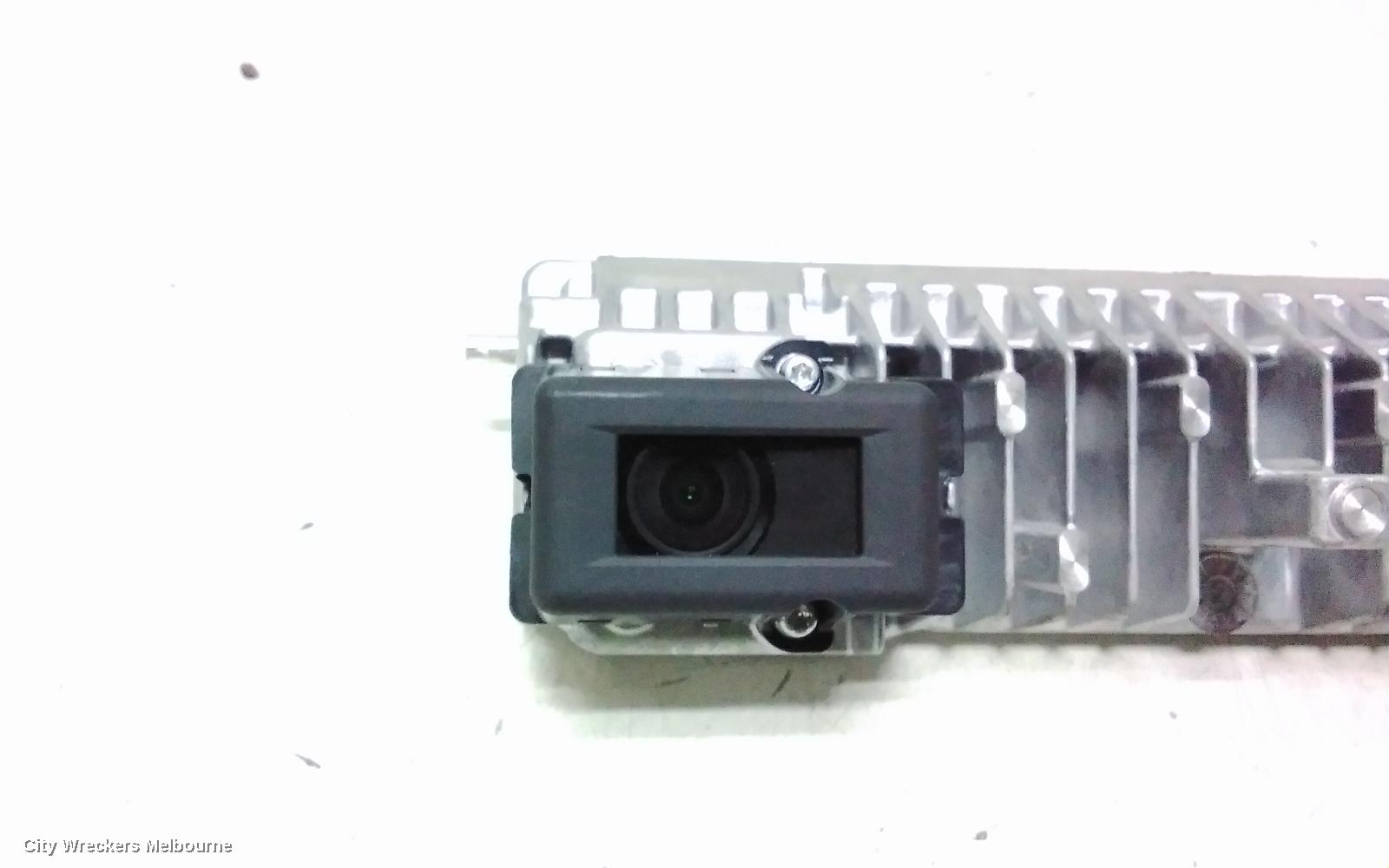 ISUZU DMAX REVERSE CAMERA, RG, FRONT LANE DEPARTURE CAMERA (WINDSCREEN MOUNTED), P/N 8976891760, 07/2020 ONWARDS