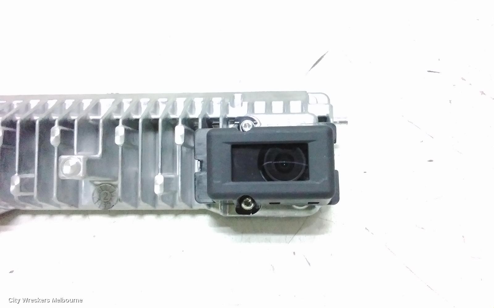 ISUZU DMAX REVERSE CAMERA, RG, FRONT LANE DEPARTURE CAMERA (WINDSCREEN MOUNTED), P/N 8976891760, 07/2020 ONWARDS