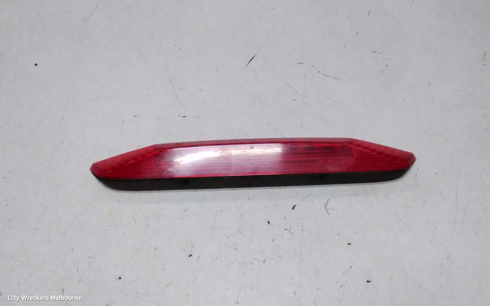 ISUZU DMAX HIGH LEVEL STOPLIGHT, RG, 07/2020 ONWARDS