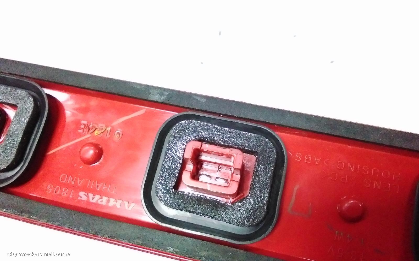 ISUZU DMAX HIGH LEVEL STOPLIGHT, RG, 07/2020 ONWARDS