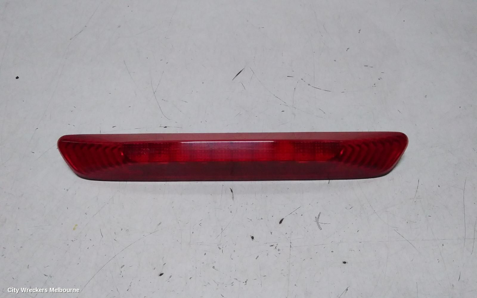 ISUZU DMAX HIGH LEVEL STOPLIGHT, RG, 07/2020 ONWARDS