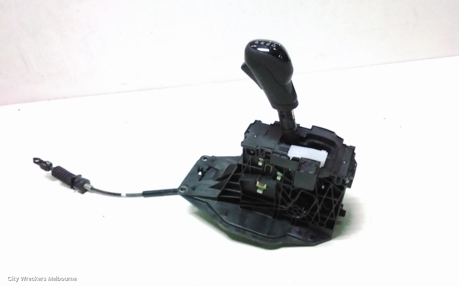 ISUZU DMAX GEAR STICK/SHIFTER, AUTO SHIFTER, BLACK TYPE, RG, 07/2020 ONWARDS