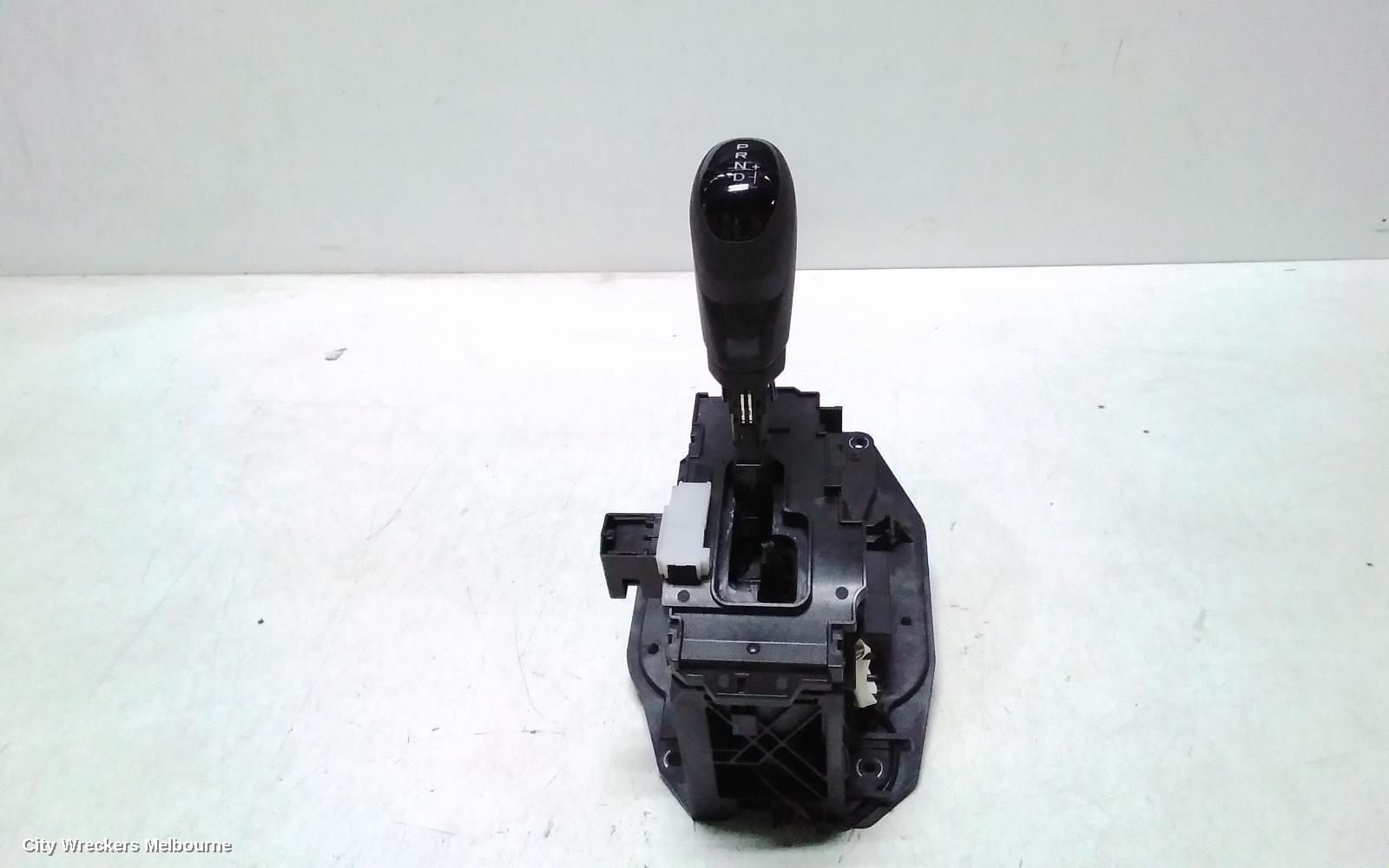 ISUZU DMAX GEAR STICK/SHIFTER, AUTO SHIFTER, BLACK TYPE, RG, 07/2020 ONWARDS