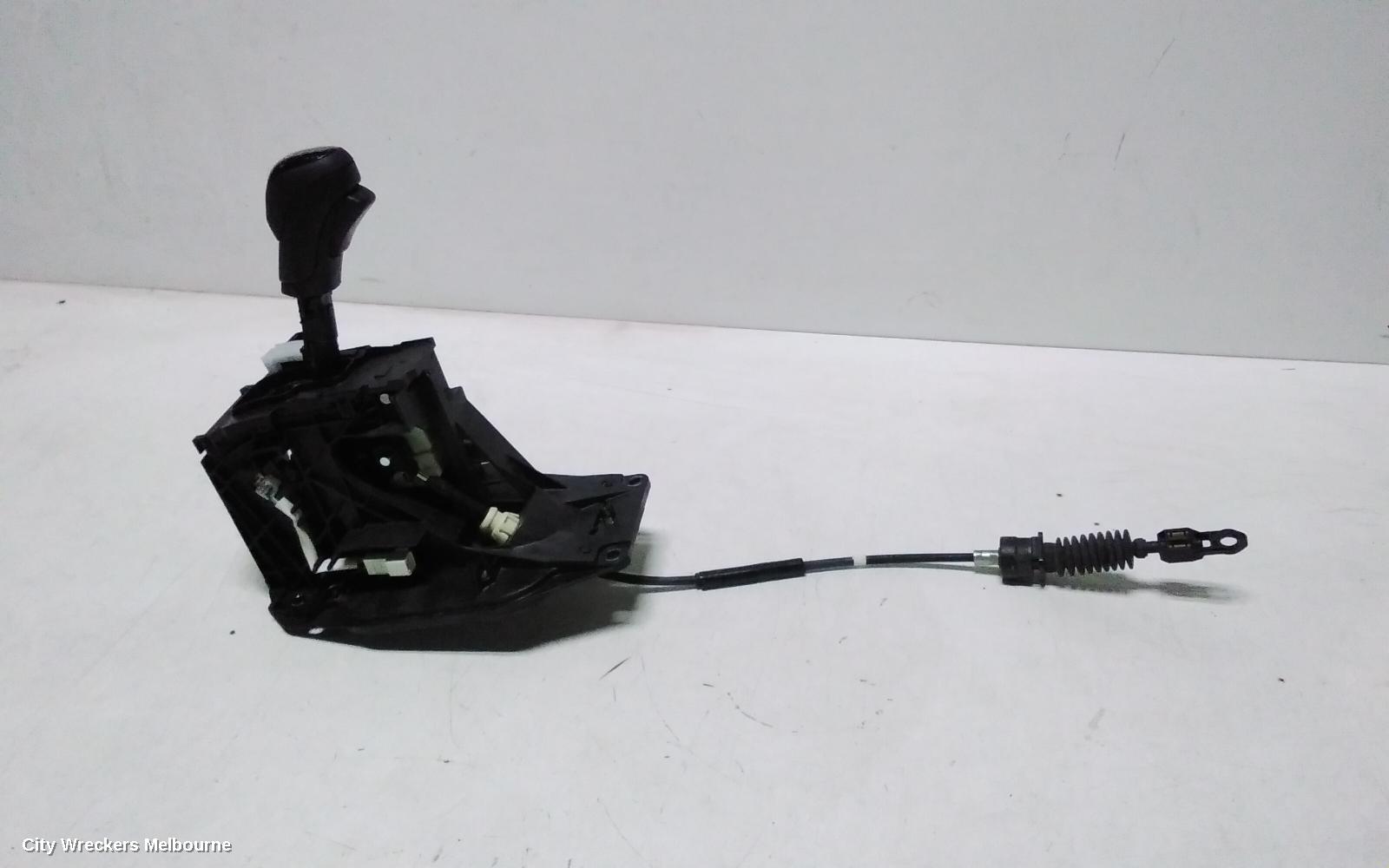 ISUZU DMAX GEAR STICK/SHIFTER, AUTO SHIFTER, BLACK TYPE, RG, 07/2020 ONWARDS