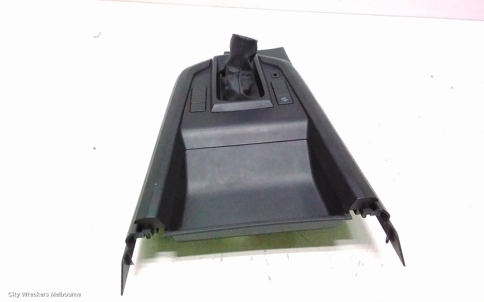 ISUZU DMAX GEAR STICK/SHIFTER, AUTO SHIFTER, BLACK TYPE, RG, 07/2020 ONWARDS