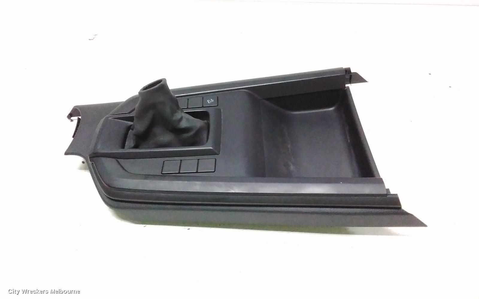 ISUZU DMAX GEAR STICK/SHIFTER, AUTO SHIFTER, BLACK TYPE, RG, 07/2020 ONWARDS