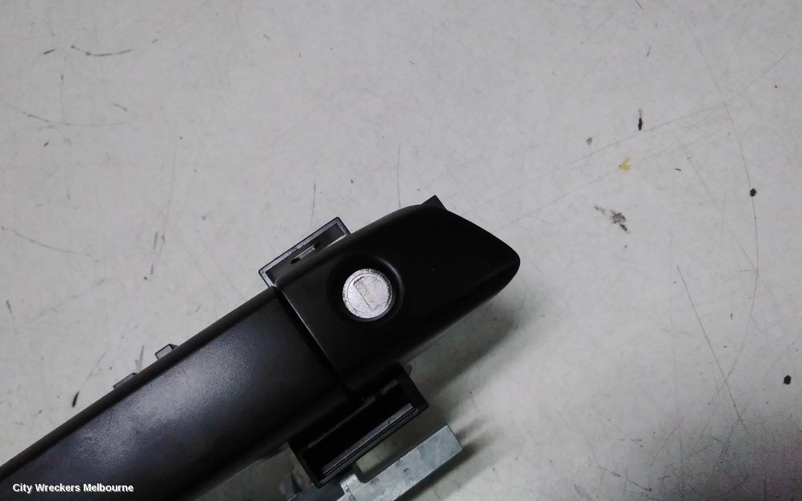 ISUZU DMAX DOOR HANDLE, RH FRONT, OUTER, BLACK, RG, 07/2020 ONWARDS