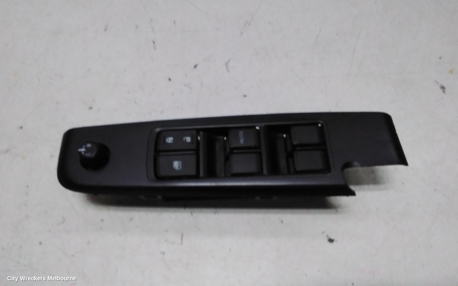 ISUZU DMAX PWR DR WIND SWITCH, RH FRONT (MASTER SWITCH), 4 DOOR, NON FOLD BUTTON TYPE, RG, 07/2020 ONWARDS