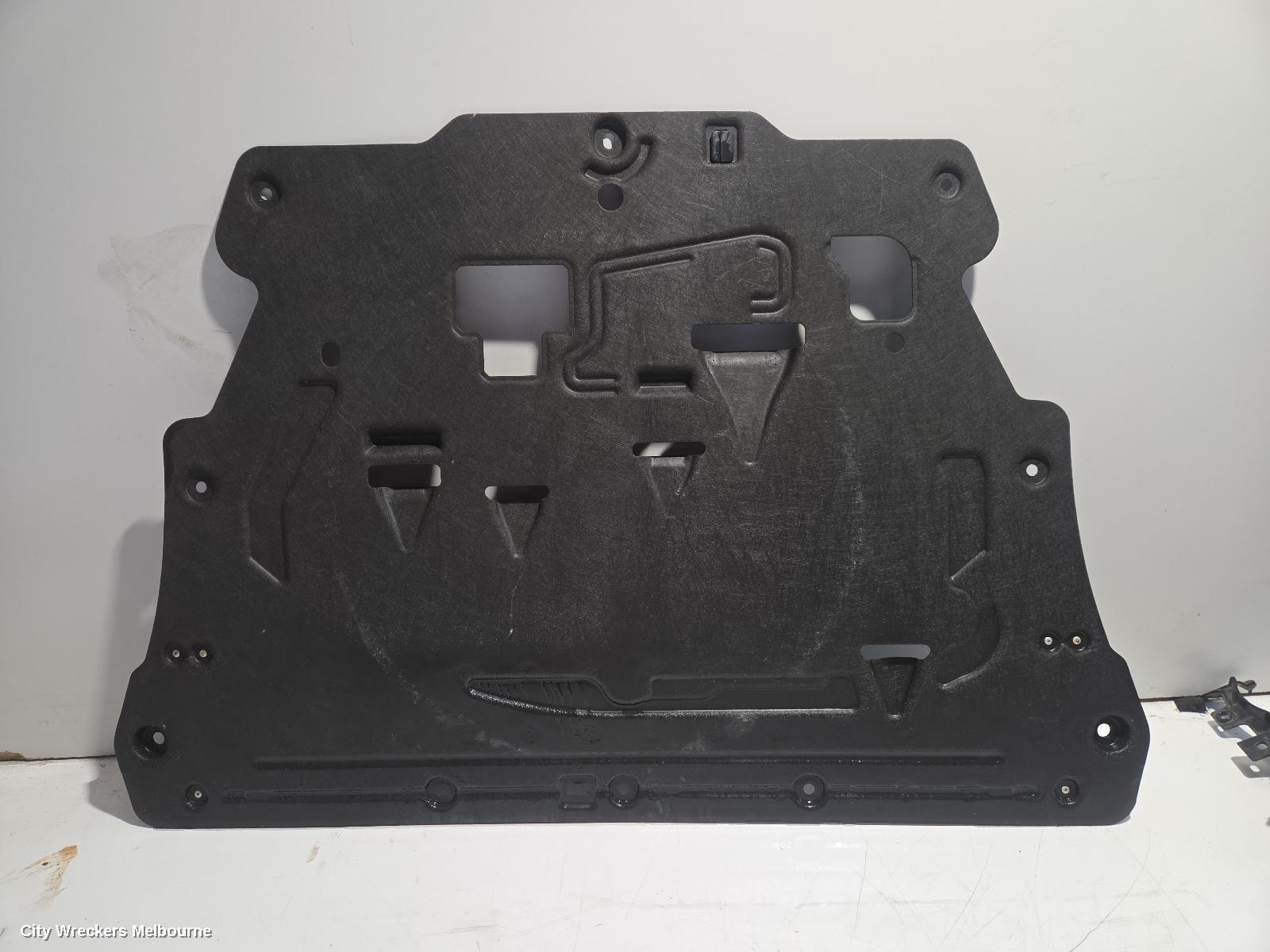 VOLVO XC60 LOWER ENGINE SPLASH TRAY, GEN 2, 04/2017 ONWARDS