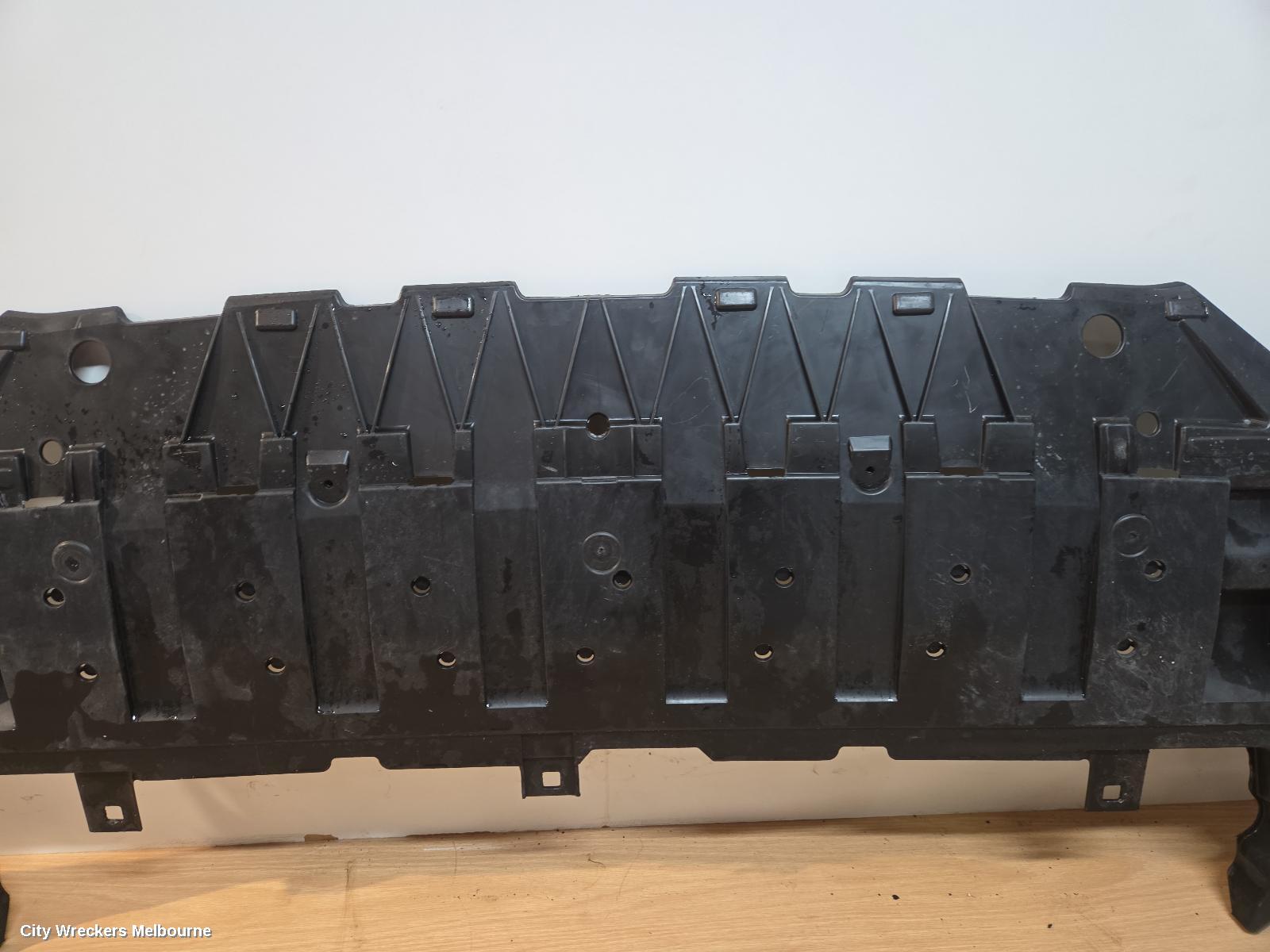 VOLVO XC60, GEN 2, 04/2017 ONWARDS, UNDER BUMPER BAR TRAY : 147136