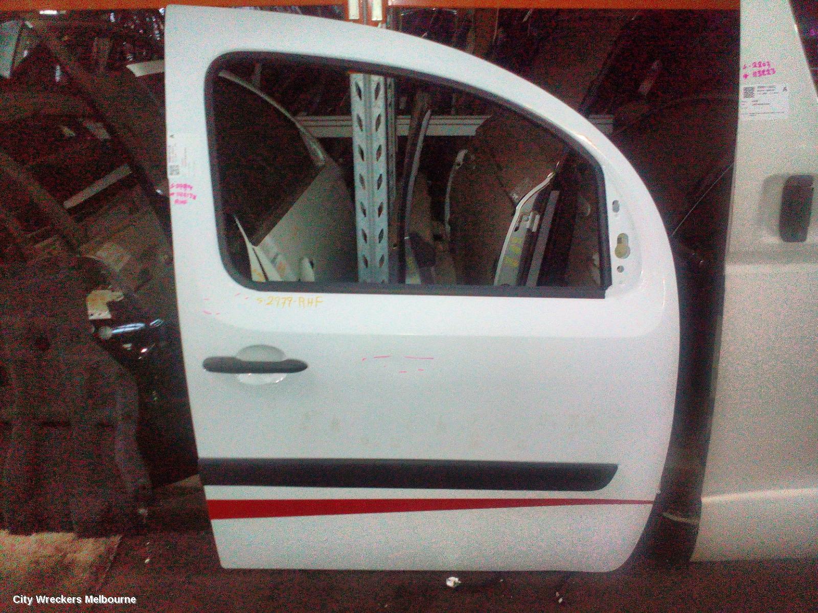 RENAULT KANGOO RIGHT FRONT DOOR, X61, 09/2013 - 02/2022