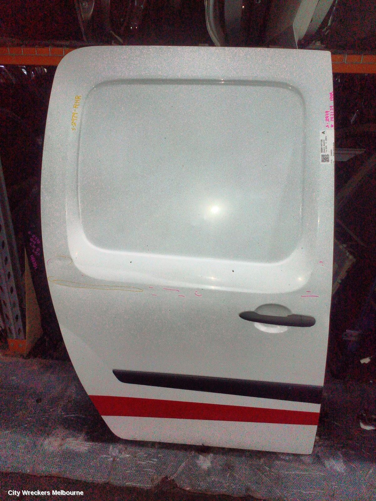 RENAULT KANGOO RIGHT REAR DOOR, X61, PANEL TYPE SLIDING DOOR, 10/2010 - 02/2022