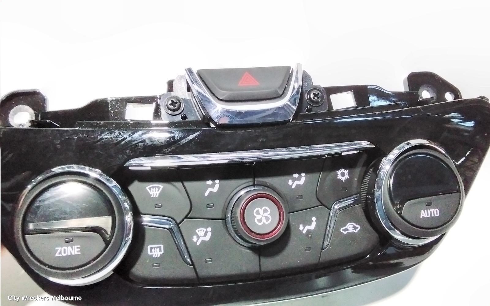 HOLDEN COMMODORE HEATER/AC CONTROLS, VF, 05/2013 - 12/2017