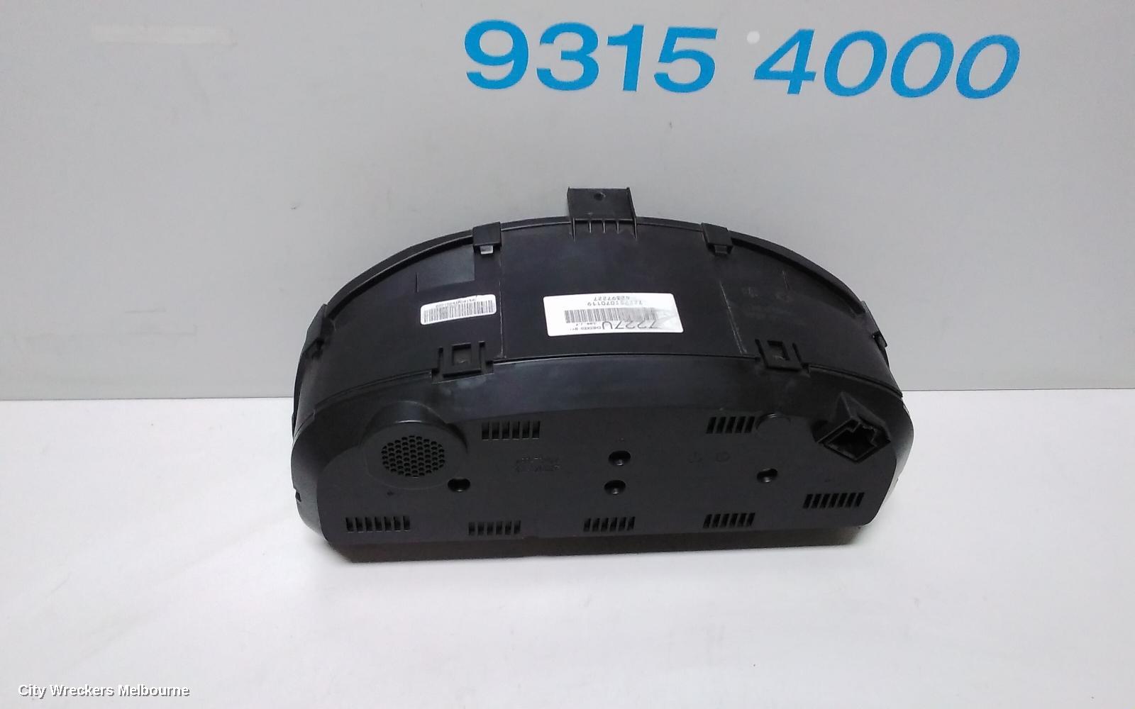 HOLDEN CAPTIVA SPEEDOMETER