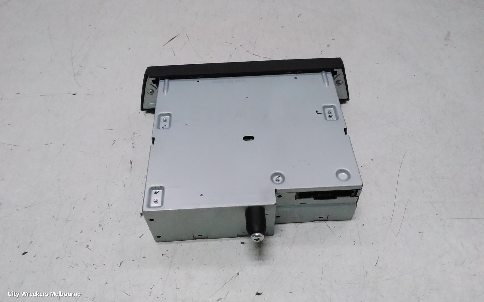 MAZDA 3 RADIO/CD/DVD/SAT/TV, DISPLAY UNIT, NON SAT NAV TYPE, BM-BN, 11/2013 - 02/2019