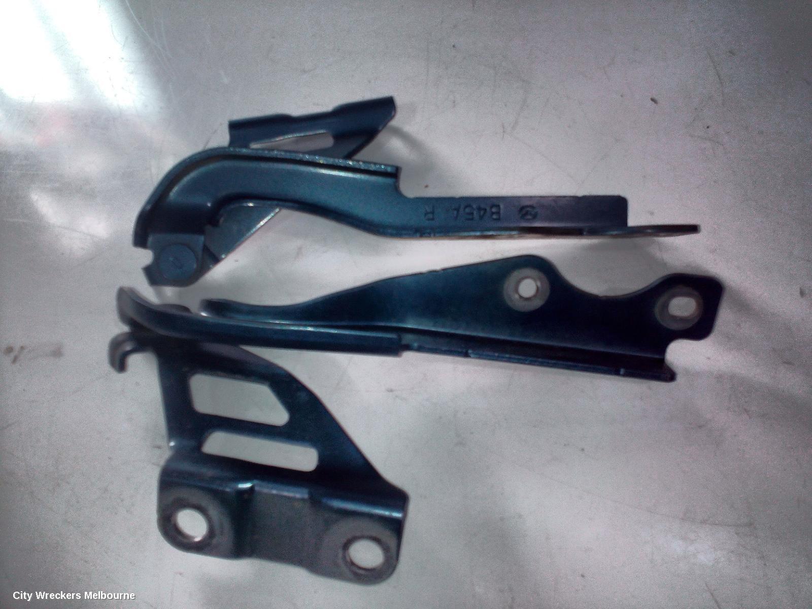 MAZDA 3 BONNET HINGE/STRUT, HINGES (PAIR), BM-BN, 11/2013 - 02/2019