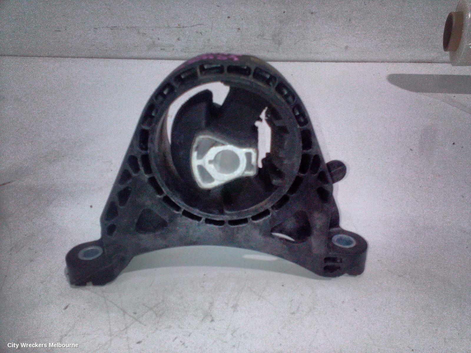 HOLDEN INSIGNIA MOUNT, GA, 02/2015 - 01/2017