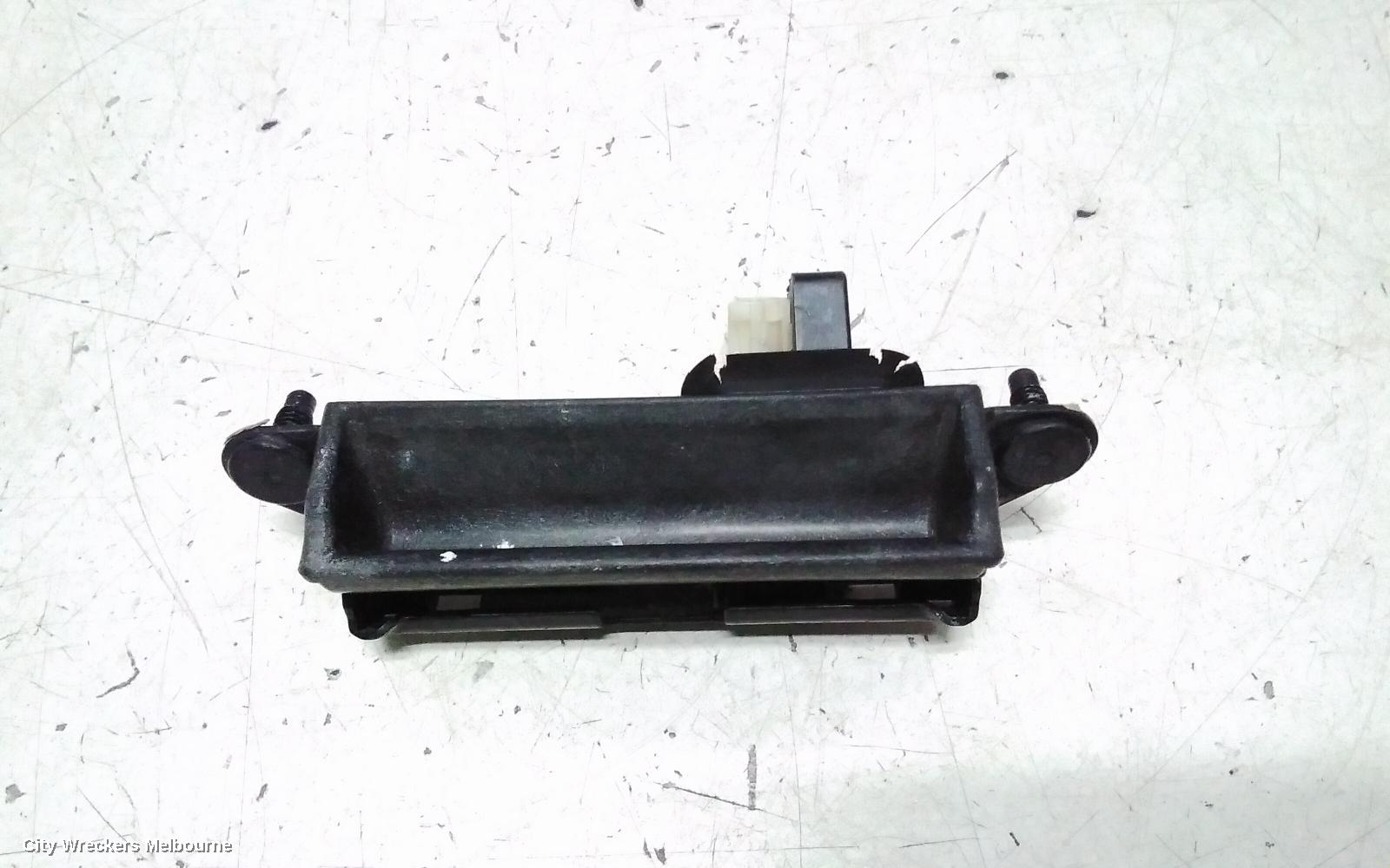 LDV G10 TAILGATE HANDLE, SV7A/SV7C, TAILGATE TYPE, WAGON/VAN, 04/2015 ONWARDS
