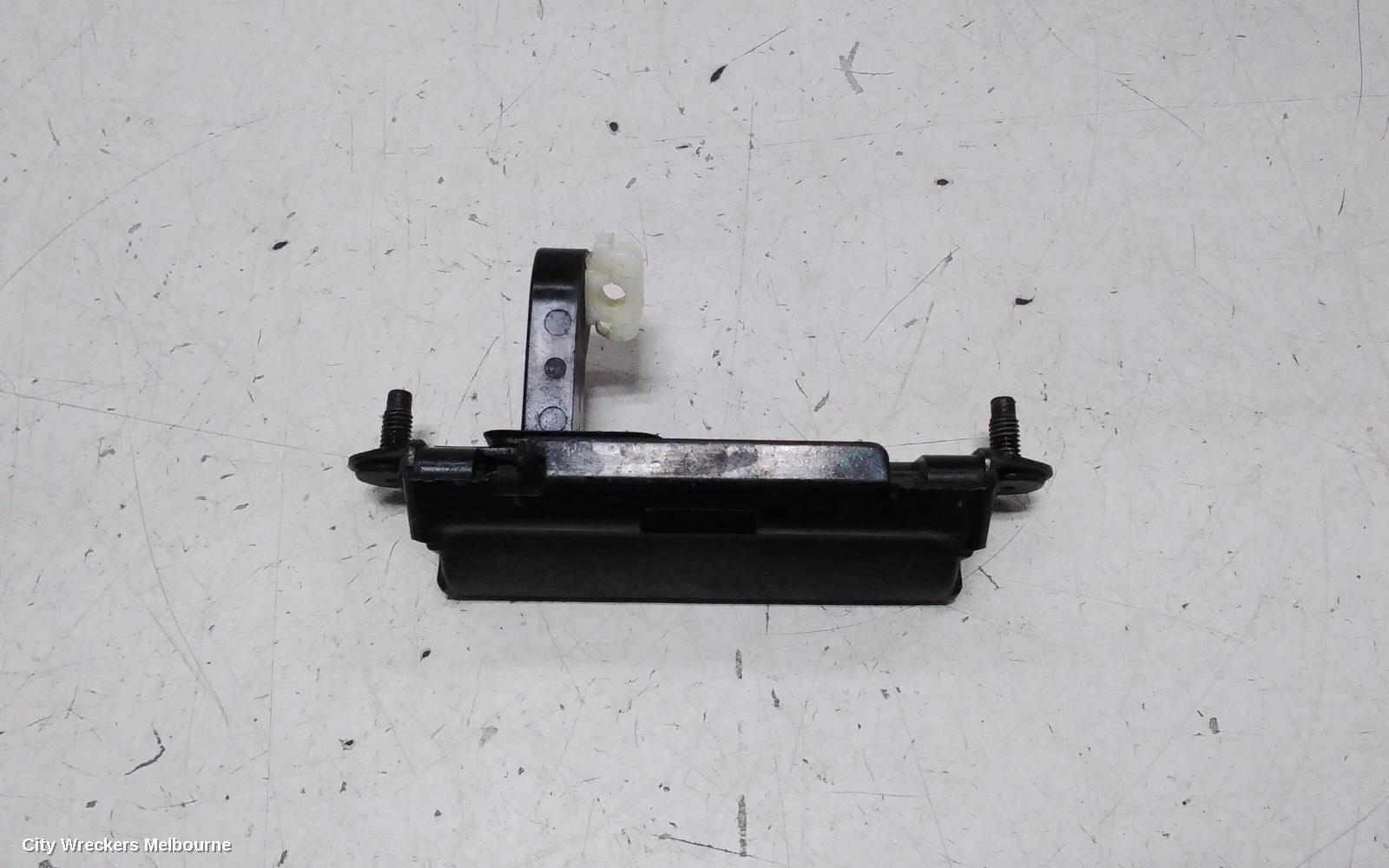 LDV G10 TAILGATE HANDLE, SV7A/SV7C, TAILGATE TYPE, WAGON/VAN, 04/2015 ONWARDS