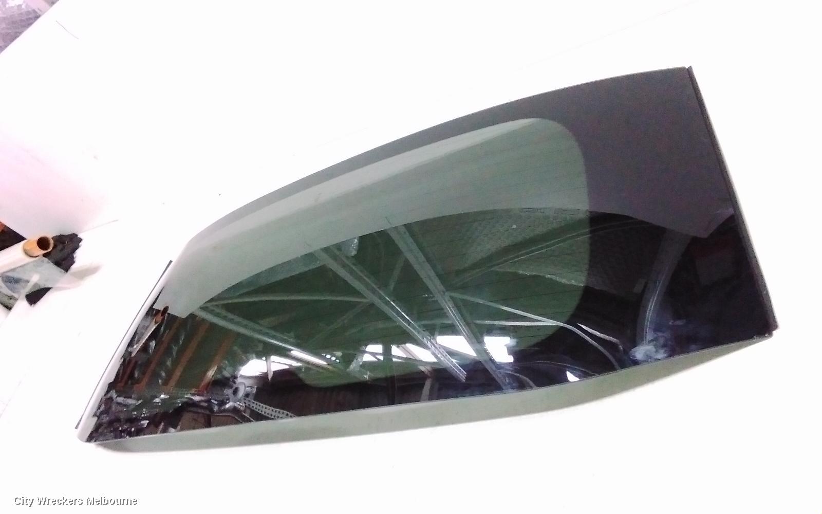 LDV G10 REAR/TAILGATE GLASS, LIFTGATE GLASS, W/ WIPER HOLE TYPE, SV7A/SV7C, WAGON/VAN, 04/2015 ONWARDS