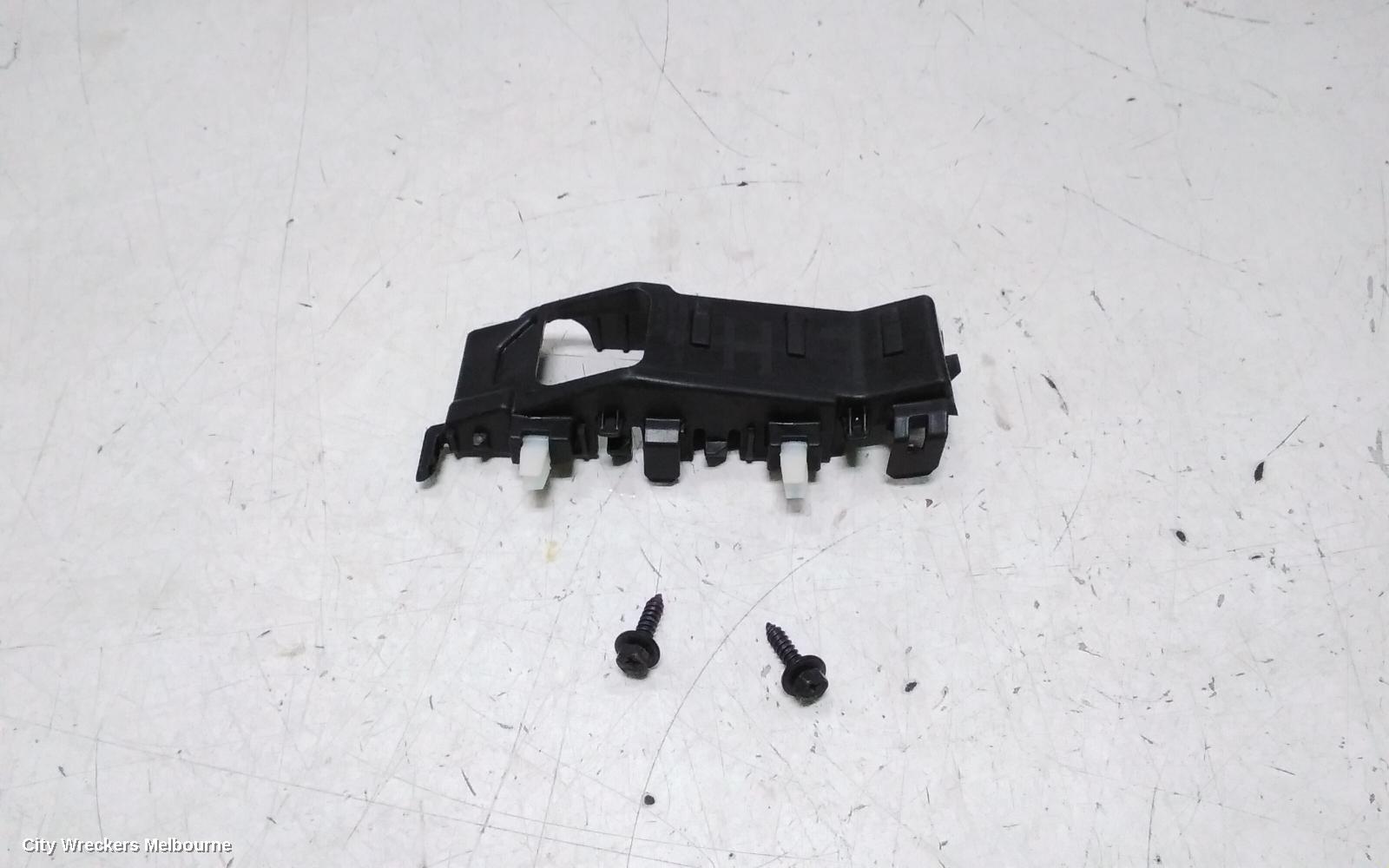 HYUNDAI TUCSON, TL, 06/2015 - 01/2021, LHF BRACKET: 147292