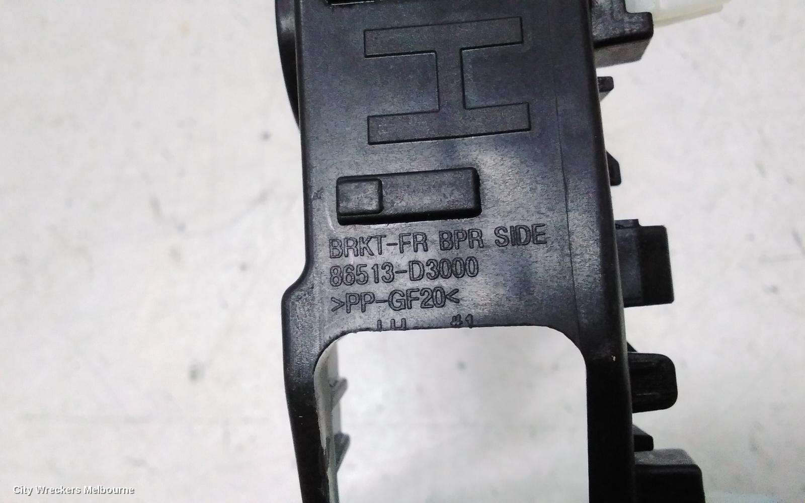 HYUNDAI TUCSON, TL, 06/2015 - 01/2021, LHF BRACKET: 147292