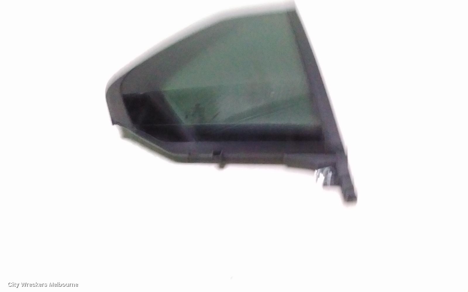 VOLKSWAGEN GOLF RIGHT REAR 1/4 DOOR GLASS, GEN 8, 09/2020 ONWARDS